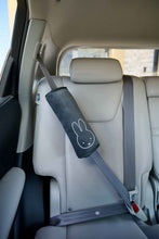 
                        
                          Load image into Gallery viewer, Dooky Miffy Seatbelt Pillow
                        
                      