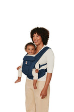 
                        
                          將圖片載入圖庫檢視器 Ergobaby Omni Deluxe All-in-One Mesh Baby Carrier  - Midnight Blue
                        
                      