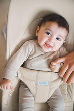 
                        
                          將圖片載入圖庫檢視器 Babybjörn Bouncer Balance Soft - Light Beige
                        
                      
