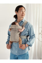 
                        
                          Load image into Gallery viewer, Babybjörn Baby Carrier Mini - Grey Beige
                        
                      