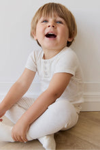 
                        
                          將圖片載入圖庫檢視器 Jamie Kay Organic Cotton Modal Henley Tee - Oatmeal Marle
                        
                      