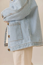 
                        
                          Load image into Gallery viewer, Jamie Kay Axel Jacket - Holiday Stripe
                        
                      