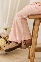 
                        
                          Load image into Gallery viewer, Jamie Kay Blair Pant - Josie Floral Trinket
                        
                      