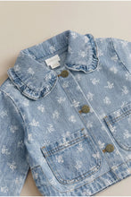 
                        
                          將圖片載入圖庫檢視器 Jamie Kay Malani Jacket - Tully Floral Denim
                        
                      