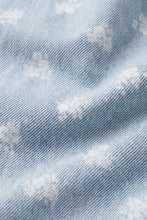 
                        
                          將圖片載入圖庫檢視器 Jamie Kay Malani Jacket - Tully Floral Denim
                        
                      