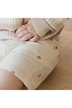 
                        
                          Load image into Gallery viewer, Jamie Kay Noah Short - Acorns Tofu Natural
                        
                      