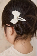 
                        
                          Load image into Gallery viewer, Jamie Kay Nylah Clip - Parchment
                        
                      