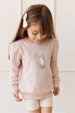 
                        
                          將圖片載入圖庫檢視器 Jamie Kay Organic Cotton Monroe Sweatshirt - Little Moon Soft Misty Rose
                        
                      