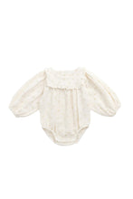 
                        
                          將圖片載入圖庫檢視器 Jamie Kay Organic Cotton Muslin Frances Playsuit - Vintage Ditsy
                        
                      