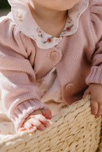 
                        
                          將圖片載入圖庫檢視器 Jamie Kay Tasha Knitted Cardigan - Sweetpea Marle
                        
                      