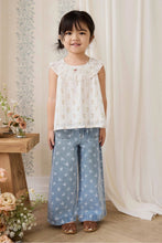 
                        
                          Load image into Gallery viewer, Jamie Kay Theodora Pant - Tully Floral Denim
                        
                      
