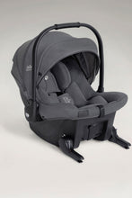
                        
                          Load image into Gallery viewer, Joie Sprint™ Integrated ISOFIX Baby Car Seat - Ebony
                        
                      