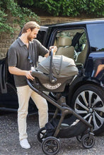 
                        
                          Load image into Gallery viewer, Joie Sprint™ Integrated ISOFIX Baby Car Seat - Ebony
                        
                      