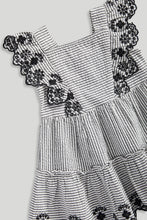 
                        
                          將圖片載入圖庫檢視器 Mothercare Striped Broderie Frill Dress
                        
                      