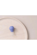 
                        
                          Load image into Gallery viewer, Lansinoh Latch Assist Dual Cone
                        
                      