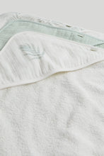 
                        
                          Load image into Gallery viewer, Mothercare 3 Pack Cuddle 'n' Dry Hooded Towels - Green Leaf
                        
                      