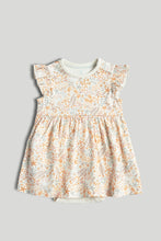 
                        
                          將圖片載入圖庫檢視器 Mothercare Daisy 8-Piece Outfit Gift Set
                        
                      