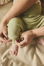 
                        
                          將圖片載入圖庫檢視器 Mothercare 2 Pack Extendable Joggers
                        
                      