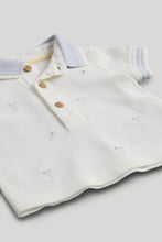 
                        
                          將圖片載入圖庫檢視器 Mothercare White Polo Shirt, Beige Shorts and White Socks Outfit
                        
                      