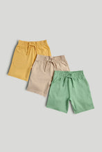 
                        
                          將圖片載入圖庫檢視器 Mothercare 3 Pack Green Sand Yellow Jersey Shorts
                        
                      