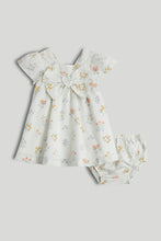 
                        
                          將圖片載入圖庫檢視器 Mothercare Floral Dress, Knickers and Socks Outfit
                        
                      