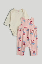 
                        
                          將圖片載入圖庫檢視器 Mothercare Pink Dungarees and Bodysuit Outfit
                        
                      