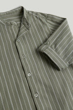 
                        
                          將圖片載入圖庫檢視器 Mothercare Green Striped Grandad Shirt
                        
                      