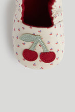 
                        
                          將圖片載入圖庫檢視器 Mothercare Cherry Baby Slippers
                        
                      
