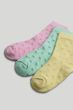 
                        
                          Load image into Gallery viewer, Mothercare 3 Pack Heart Socks
                        
                      