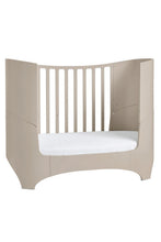 
                        
                          Load image into Gallery viewer, Leander Classic Baby Cot 0-3 yrs - Cappuccino
                        
                      