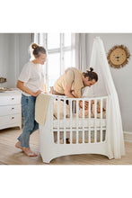 
                        
                          Load image into Gallery viewer, Leander Classic Baby Cot 0-3 yrs - White
                        
                      