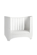 
                        
                          Load image into Gallery viewer, Leander Classic Baby Cot 0-3 yrs - White
                        
                      