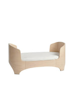 
                        
                          Load image into Gallery viewer, Leander Classic Baby Cot 0-3 yrs - Whitewash
                        
                      