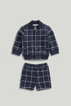 
                        
                          將圖片載入圖庫檢視器 Mothercare Check Bomber Jacket and Shorts Set
                        
                      