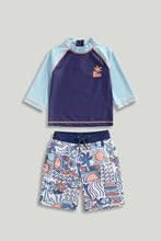 
                        
                          將圖片載入圖庫檢視器 Mothercare Doodle Sunsafe UPF50+ Rash Vest and Board Shorts Set
                        
                      