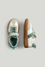 
                        
                          Load image into Gallery viewer, Mothercare Panel Trainers
                        
                      