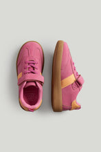 
                        
                          將圖片載入圖庫檢視器 Mothercare Pink Trainers
                        
                      