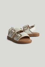 
                        
                          將圖片載入圖庫檢視器 Mothercare White Buckle Sandals
                        
                      