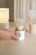 
                        
                          Load image into Gallery viewer, LoveAmme LoveWarm Portable Bottle Warmer
                        
                      