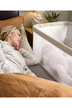 
                        
                          將圖片載入圖庫檢視器 Mamas &amp; Papas Lua Bedside Crib - Fawn
                        
                      