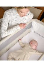 
                        
                          將圖片載入圖庫檢視器 Mamas &amp; Papas Lua Bedside Crib - Fawn
                        
                      