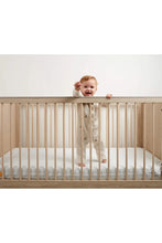 
                        
                          Load image into Gallery viewer, Mamas &amp; Papas Essential Pocket Spring Cotbed Mattress 140 x 70 cm
                        
                      