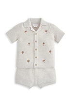 
                        
                          將圖片載入圖庫檢視器 Mamas &amp; Papas Embroidered Shirt &amp; Shorts Set (2 Pieces) - Palm Tree
                        
                      