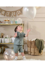 
                        
                          將圖片載入圖庫檢視器 Mamas &amp; Papas Shirt and Short Outfit Set - Green
                        
                      