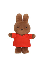 
                        
                          Load image into Gallery viewer, Miffy &amp; Friend Soft Plush - Melanie 23 cm
                        
                      