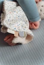 
                        
                          Load image into Gallery viewer, Miffy Little Dutch Cuddle Cloth - Lucky Leaves
                        
                      