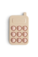 
                        
                          將圖片載入圖庫檢視器 Mushie Phone Press Toy Blush 1
                        
                      
