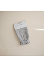 
                        
                          Load image into Gallery viewer, Mushie Organic Cotton Bath Mitt 2-Pack Gray 2
                        
                      