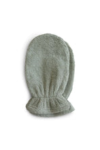 
                        
                          Load image into Gallery viewer, Mushie Organic Cotton Bath Mitt 2-Pack Moss 1
                        
                      