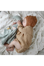 
                        
                          Load image into Gallery viewer, Mushie Organic Cotton Muslin Swaddle Blanket Sparrow 5
                        
                      